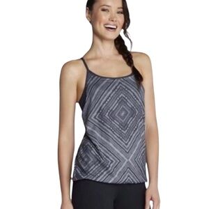 FABLETICS Geometrical Norwalk Tank Top
